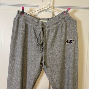 Baltimore Ravens - NFL Heather Gray Joggers with Team Patch